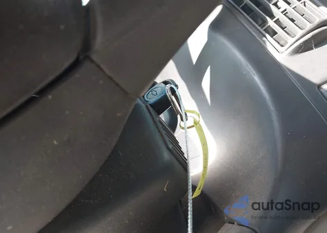 2001 Chevrolet Express from USA, damaged, VIN 1GCHG39RX11108817